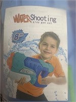 NEW Water Shooting Play Gun