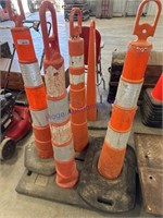 TRAFFIC CONTROL PYLONS, APPROX 50", MONEY X 5