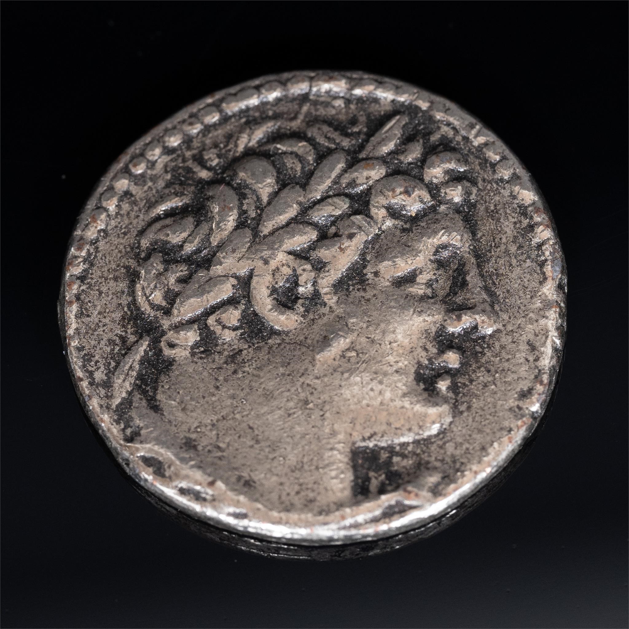Phoenicia Tyre AR Shekel ( 113/2 BC ) Coin
