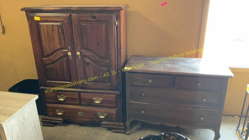 2 ct Chest of drawers