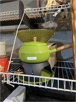 green fondue pot