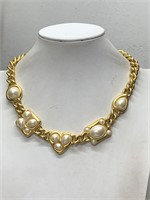 SIGNED PARK LANE GOLD TONE PEARLESQUE NECKLACE