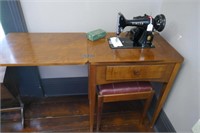 Singer 99K Cabinet Sewing Machine w/ Bench