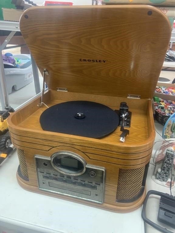 Crosley Radio / Record Player