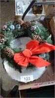 Christmas Wreath / Platter Lot