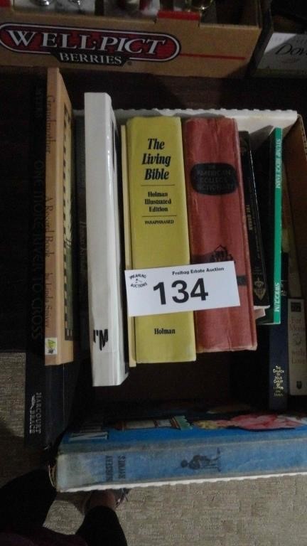 Book Lot – Nursery Rhymes / The Living Bible /