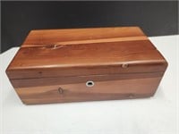 Lane Cedar Dresser Box FINKELMAN'S FURNITURE 9"L