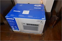 8000 Btu Danby Air Conditioner w/ Remote