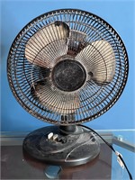 Fan (dusty needs cleaning)