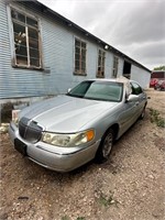 1999 Lincoln Town Car