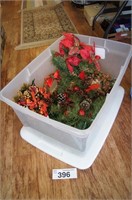 Christmas Decoration in Tote w/Lid
