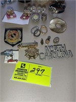 GROUP OF COSTUME JEWELRY BROOCHES, PINS, BRACELETS