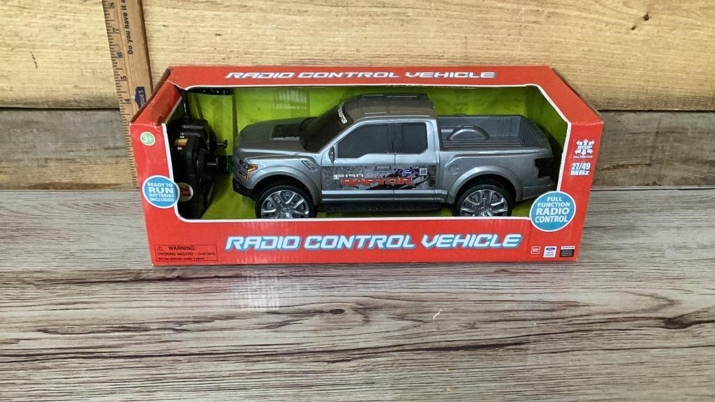 Radio control truck