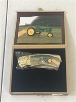 Tractor pocket knife
