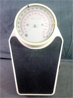 Vintage Hydro Scale in Great Condition