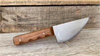 Handmade skinning knife by Henry Spaulding