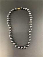 Hematite bear necklace, approx.. 17in in circumfer
