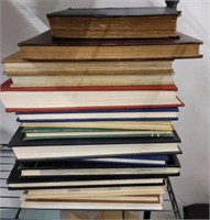 GROUP OF VINTAGE YEAR BOOKS