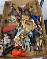 TRAY OF STAR WARS ACTION FIGURES