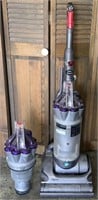 Dyson vacuum w extra filter