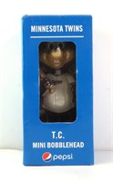 Minnesota Twins TC Bear Mini-Bobble Head NIB
