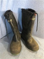 Mens Size 8 Steel Toe Rubber Boots By Baffin
