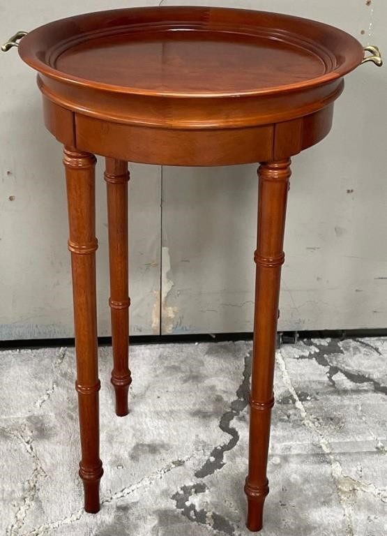 11 - ROUND SIDE TABLE 25X18"DIA