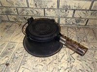 Wagner ware cast iron waffle maker