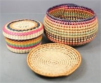 Woven Straw Baskets w/Lids / 2 pc