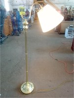 Portable/ Swivel Top Brass Style Floor Lamp