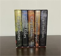 The Mortal Instruments set by Cassandra Clare