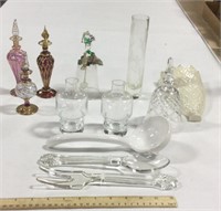 Glass decor lot w/ ceramic ladle & sconce, glass