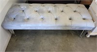 UPHOLSTERED TUFTED TOP BENCH