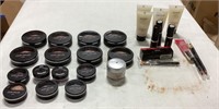 Lot of Laura Geller makeup-appears new-not sealed