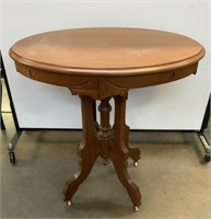 Oval Victorian Wood Parlor Table