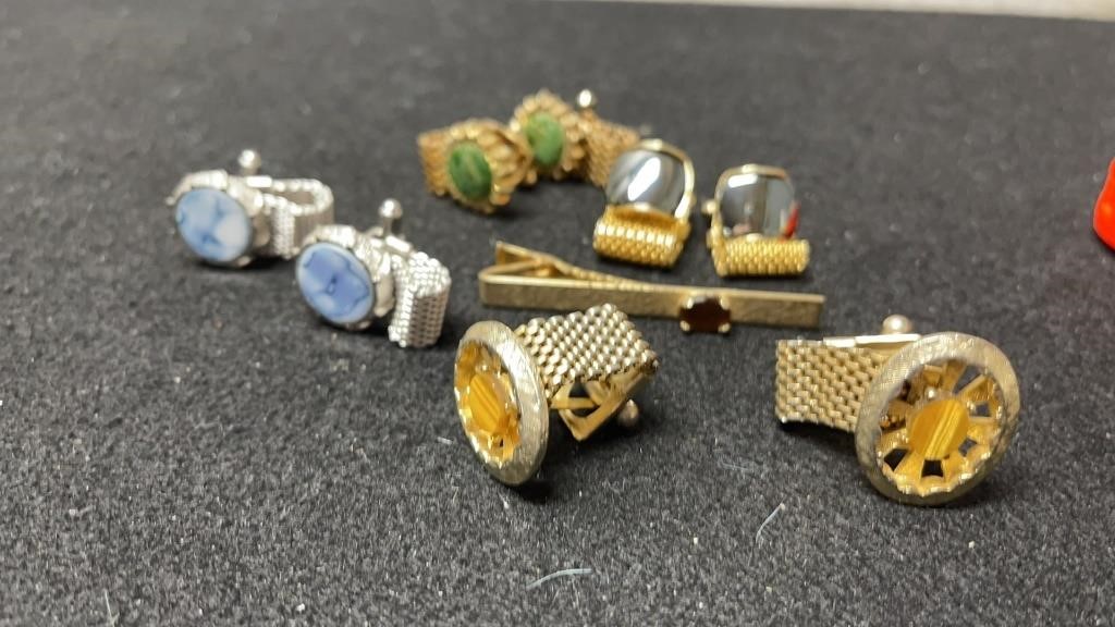 Lot Of Vintage Cuff Links