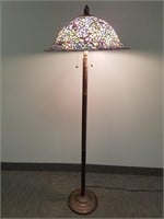 Antique style stained & leaded glass lamp