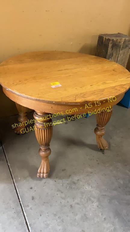 Ornate Legged Oak Table w/Casters