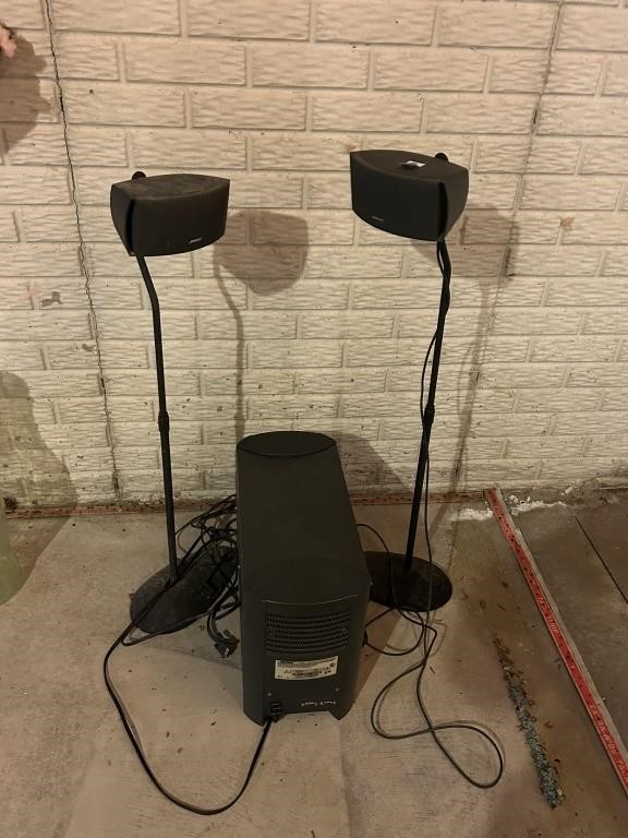 Bose Speakers (plug needs repaired)