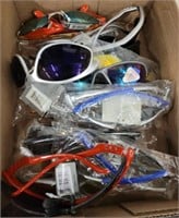TRAY OF ASSORTED SUNGLASSES
