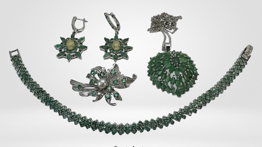 Sterling Silver Jewelry Set w/ Chrysoprase Emerald