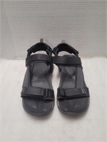 $35 Men's size 11 Dockers Sandals lightly used