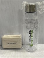 4 Herbalife water bottle & pill box sets