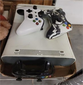 X BOX 360 AND CONTROLLERS