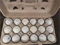 18 TITLEIST PRO V 1 BALLS