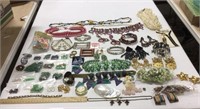 Jewelry lot w/ pieces