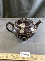 Royal Canadian Vintage Teapot - Dripless