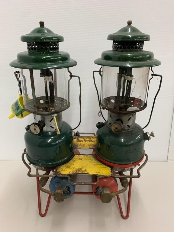 2 Coleman vintage lanterns & Bernzomatic propane