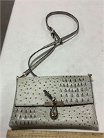 Purse - no visible brand or markings