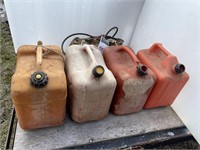 (4) Jerry Cans & (1) Marine Fuel Tank